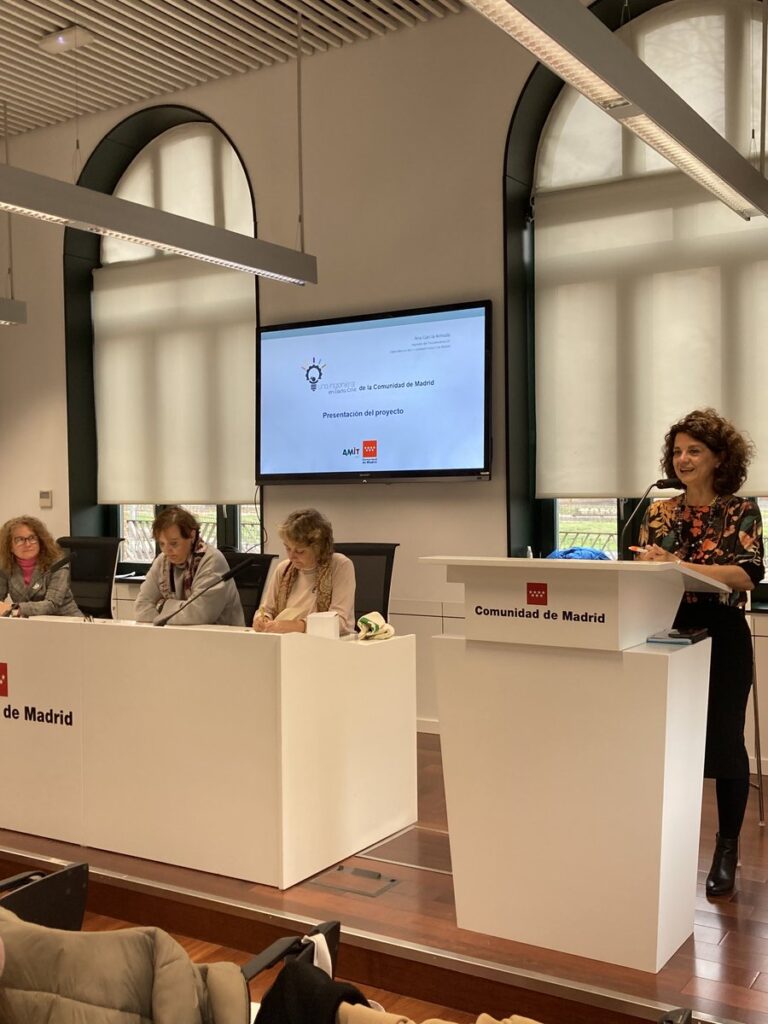 Lola en la presentación de «Una ingeniera en cada cole Comunidad de Madrid” — imagen 4