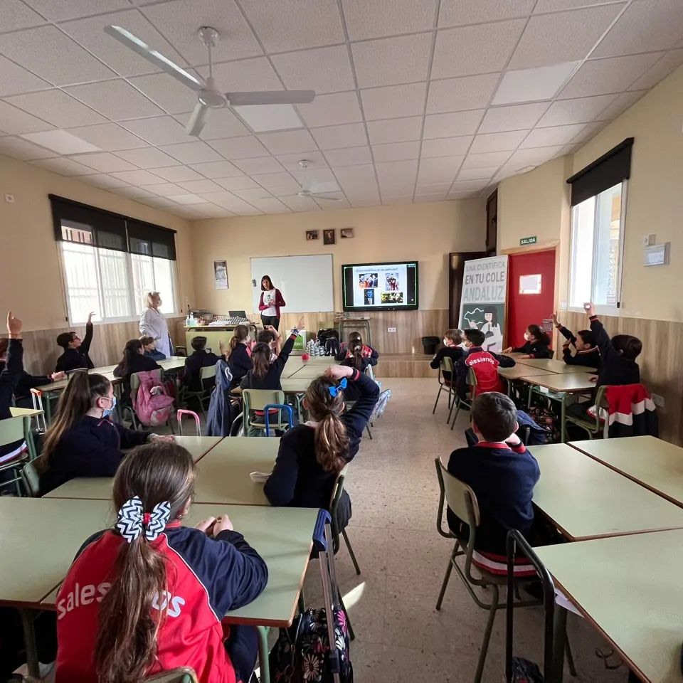 Visita al Colegio Salesianos de la Trinidad